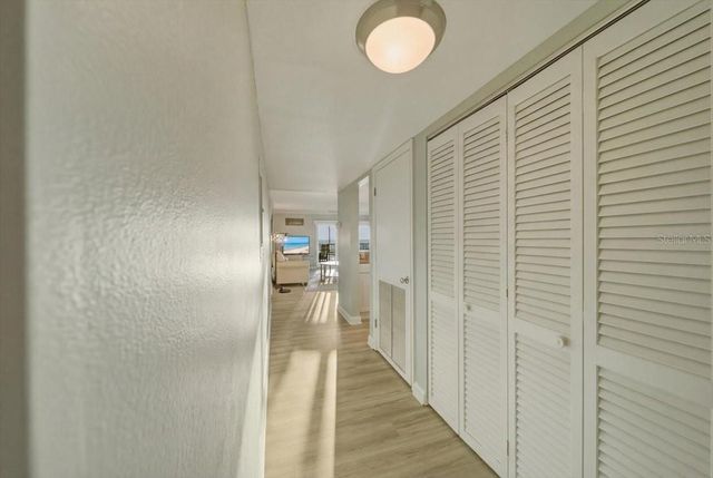 633 ALHAMBRA ROAD 301, Venice, FL 34285