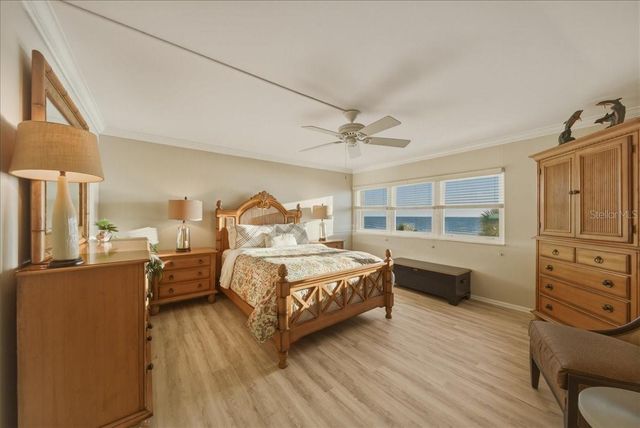 633 ALHAMBRA ROAD 301, Venice, FL 34285