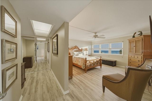 633 ALHAMBRA ROAD 301, Venice, FL 34285