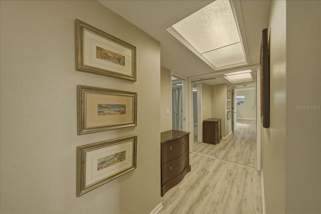 633 ALHAMBRA ROAD 301, Venice, FL 34285