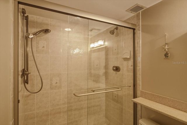 633 ALHAMBRA ROAD 301, Venice, FL 34285