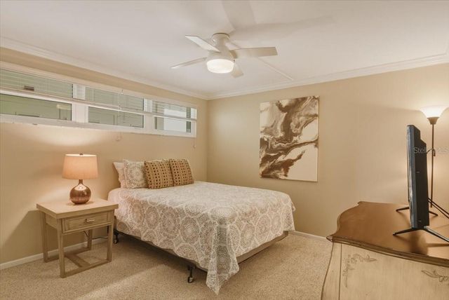 633 ALHAMBRA ROAD 301, Venice, FL 34285