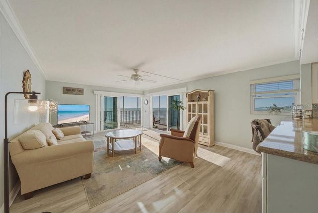 633 ALHAMBRA ROAD 301, Venice, FL 34285