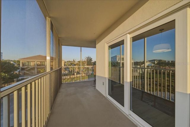 633 ALHAMBRA ROAD 301, Venice, FL 34285