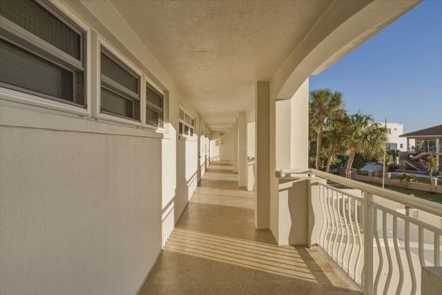 633 ALHAMBRA ROAD 301, Venice, FL 34285