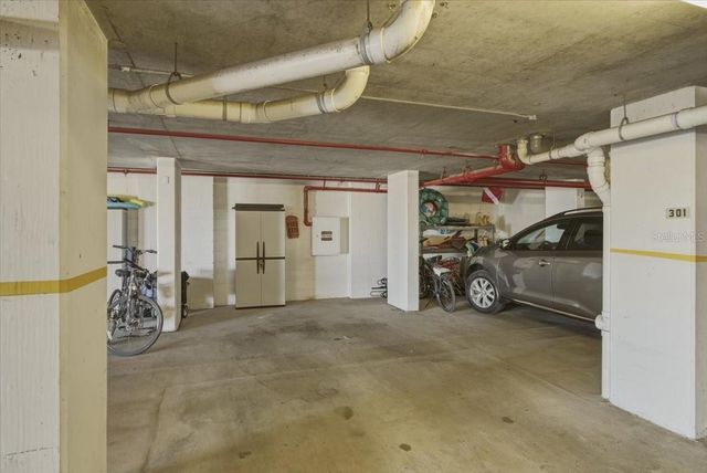 633 ALHAMBRA ROAD 301, Venice, FL 34285