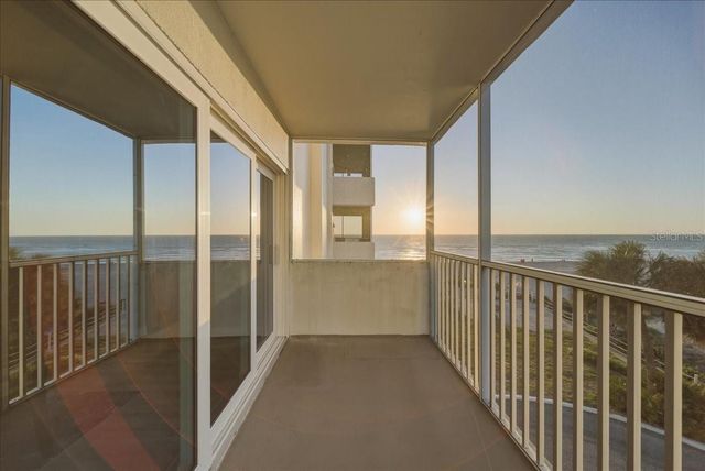 633 ALHAMBRA ROAD 301, Venice, FL 34285