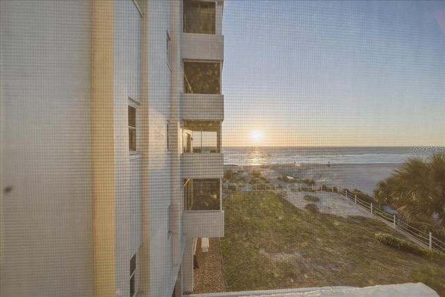 633 ALHAMBRA ROAD 301, Venice, FL 34285