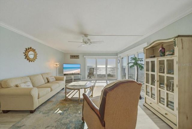 633 ALHAMBRA ROAD 301, Venice, FL 34285