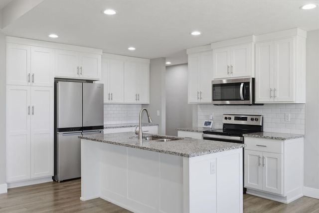 1233 S Antietam Road, Republic, MO 65738