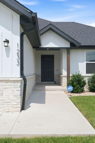 1233 S Antietam Road, Republic, MO 65738
