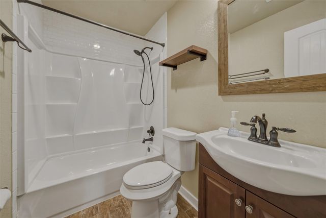 899 Bennett Road, Millsap, TX 76066