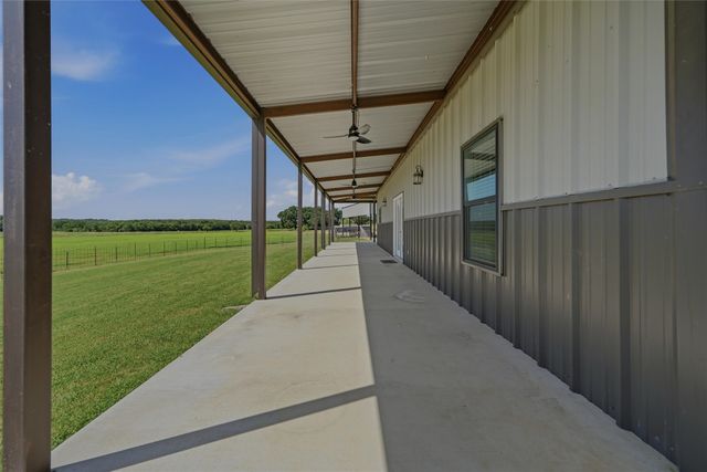 899 Bennett Road, Millsap, TX 76066