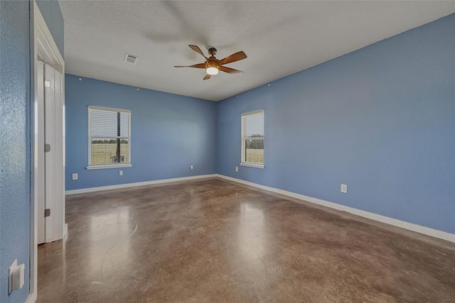899 Bennett Road, Millsap, TX 76066