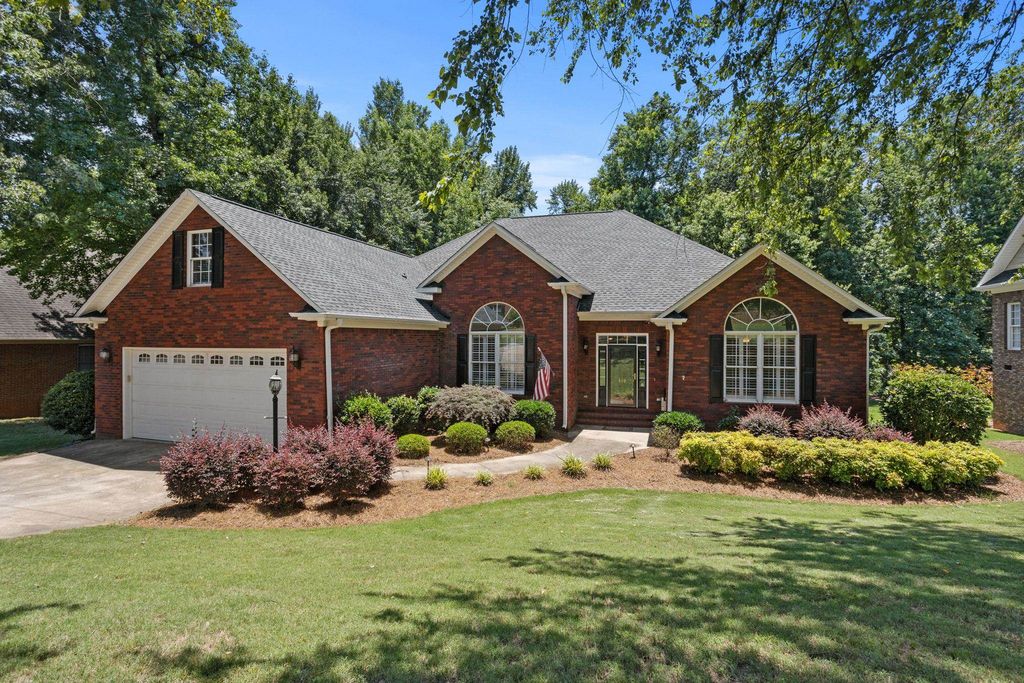 510 Chippendale Lane, Boiling Springs, SC 29316