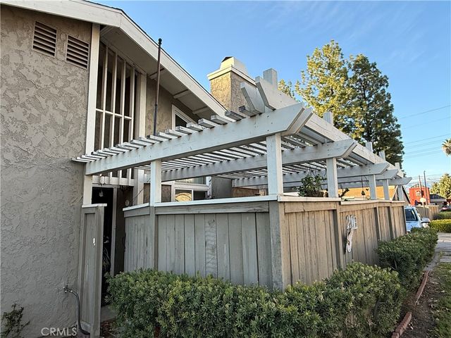 2061 W Redlands 21E, Redlands, CA 92373