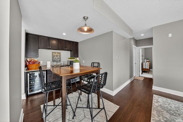 51181 Kerry Glen Drive, South Bend, IN 46637