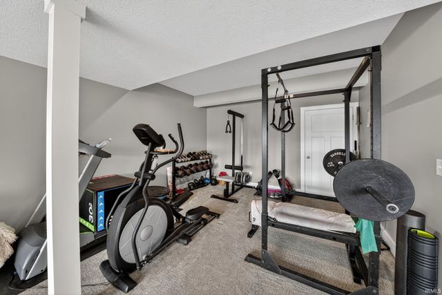 51181 Kerry Glen Drive, South Bend, IN 46637