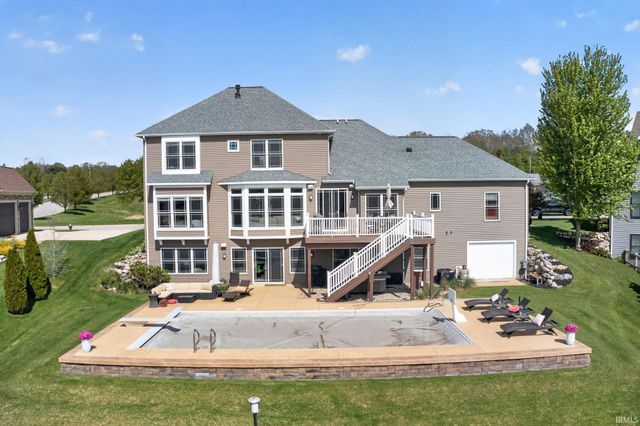 51181 Kerry Glen Drive, South Bend, IN 46637