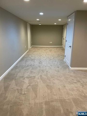 617 Robert Street, Ridgewood, NJ 07450