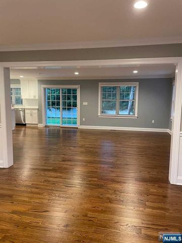 617 Robert Street, Ridgewood, NJ 07450
