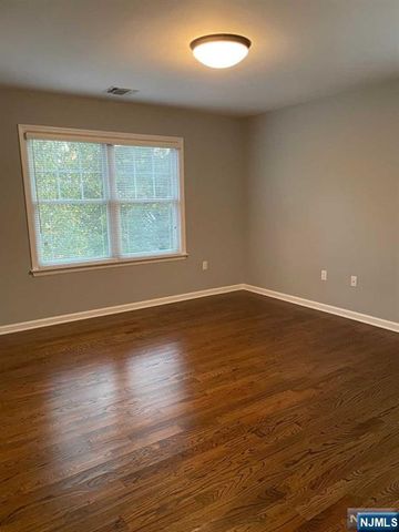 617 Robert Street, Ridgewood, NJ 07450