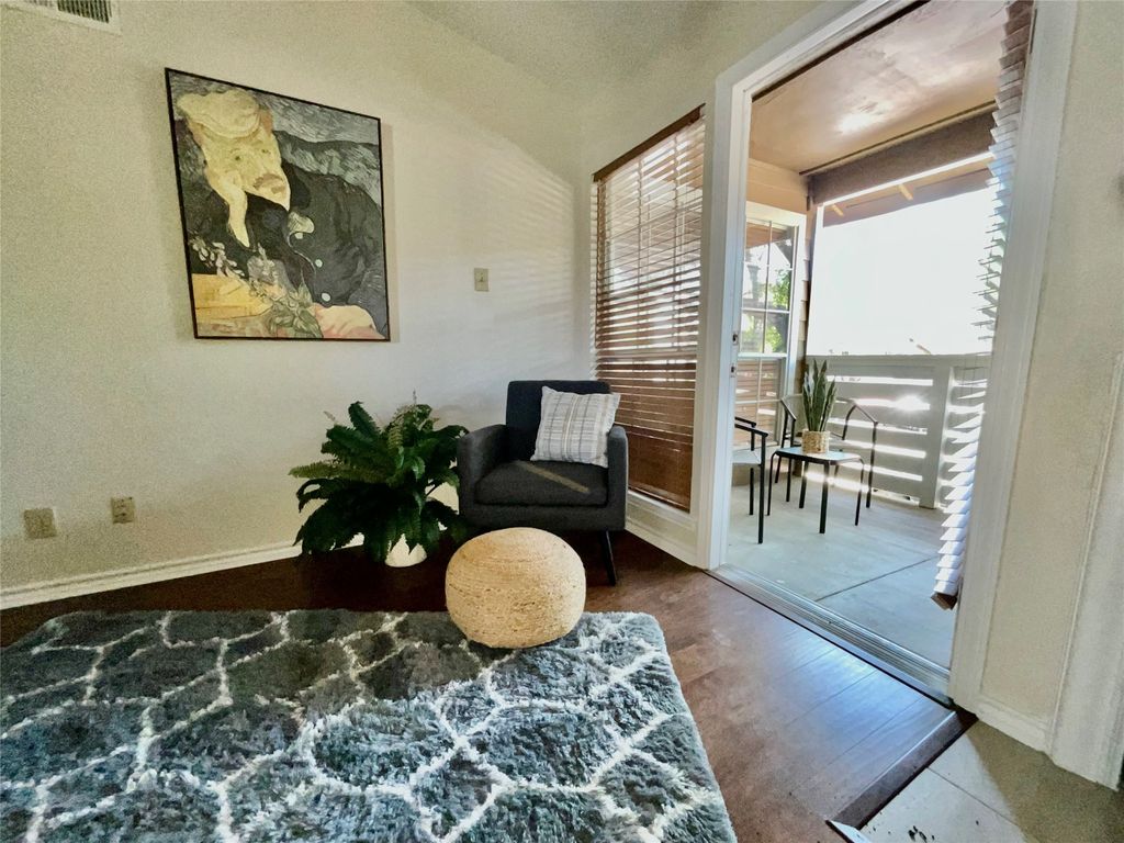 3611 W Northgate Drive 220, Irving, TX 75062