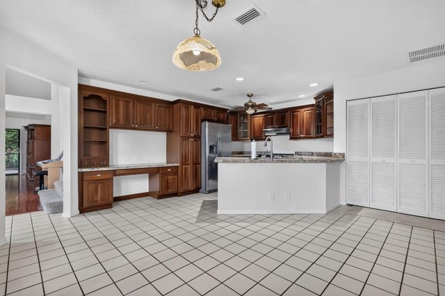 10940 Stafford Circle S, Boynton Beach, FL 33436