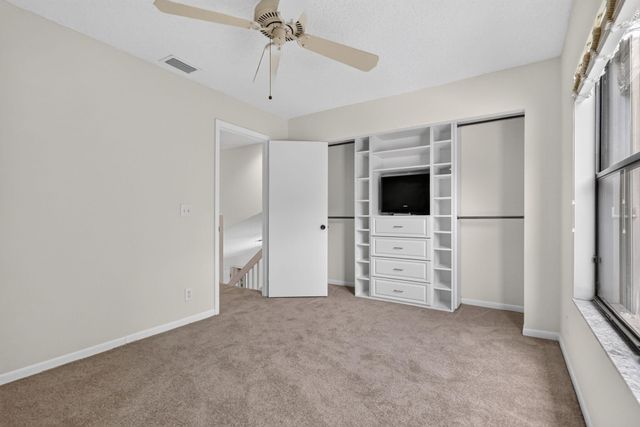 10940 Stafford Circle S, Boynton Beach, FL 33436