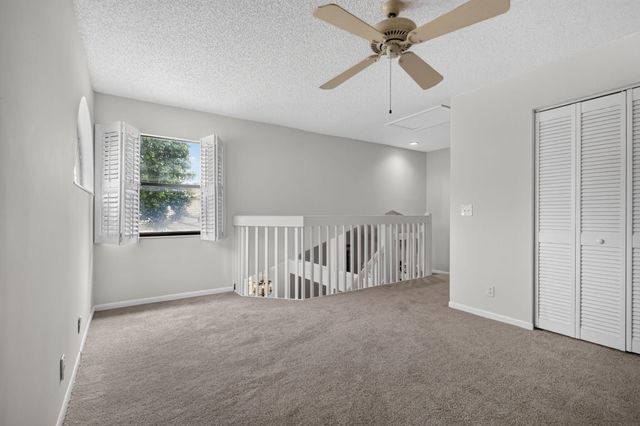 10940 Stafford Circle S, Boynton Beach, FL 33436