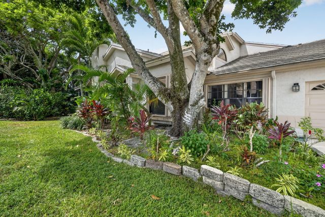 10940 Stafford Circle S, Boynton Beach, FL 33436