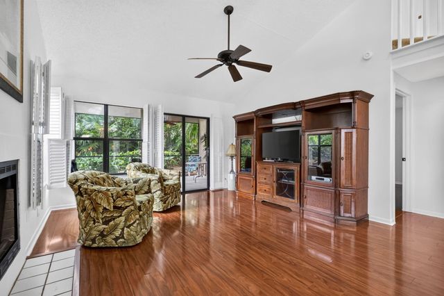 10940 Stafford Circle S, Boynton Beach, FL 33436