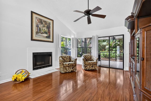 10940 Stafford Circle S, Boynton Beach, FL 33436
