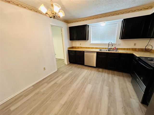 17618 Heritage Bay Drive, Webster, TX 77598