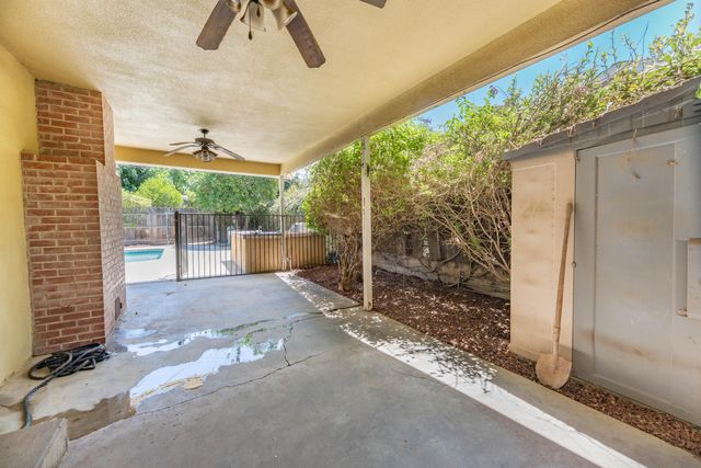 800 N Terrace Park Street, Tulare, CA 93274