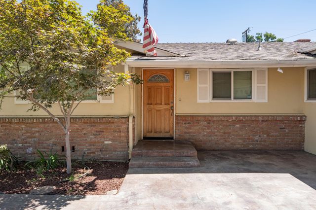 800 N Terrace Park Street, Tulare, CA 93274