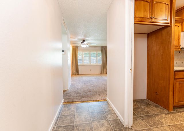 800 N Terrace Park Street, Tulare, CA 93274