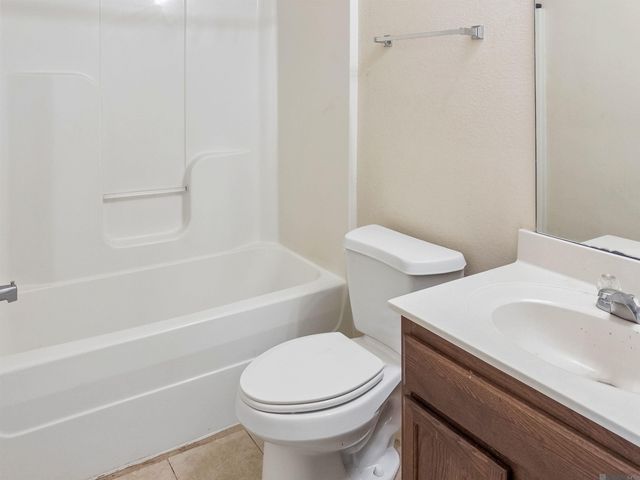 1128 S Sky Ave, Gonzales, LA 70737