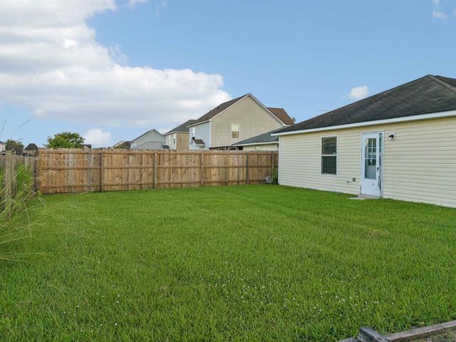 1128 S Sky Ave, Gonzales, LA 70737