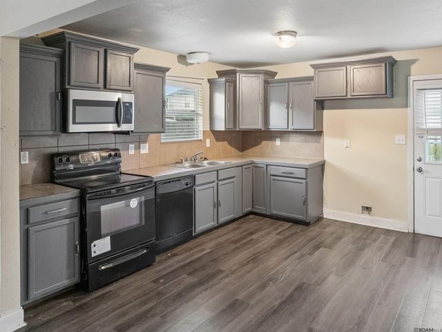 1128 S Sky Ave, Gonzales, LA 70737