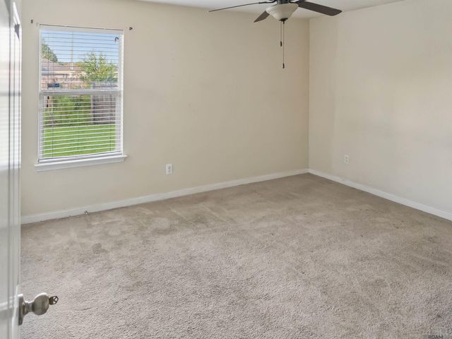 1128 S Sky Ave, Gonzales, LA 70737