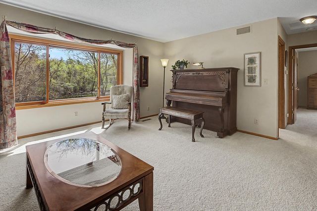 13027 Vernon Avenue, Savage, MN 55378