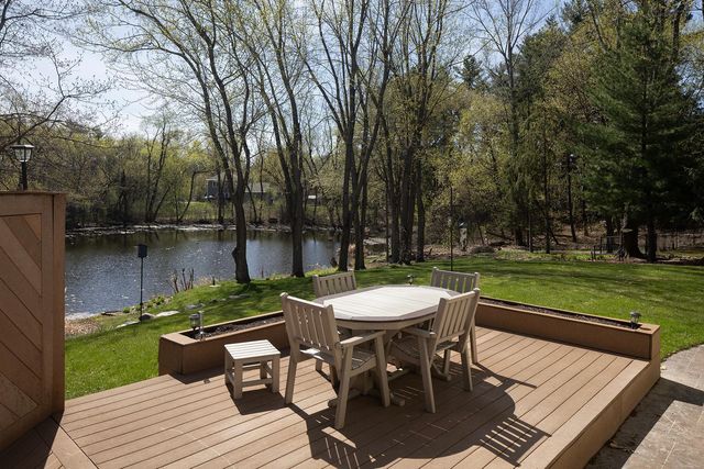 13027 Vernon Avenue, Savage, MN 55378