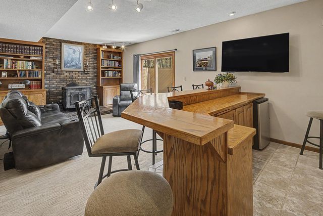 13027 Vernon Avenue, Savage, MN 55378