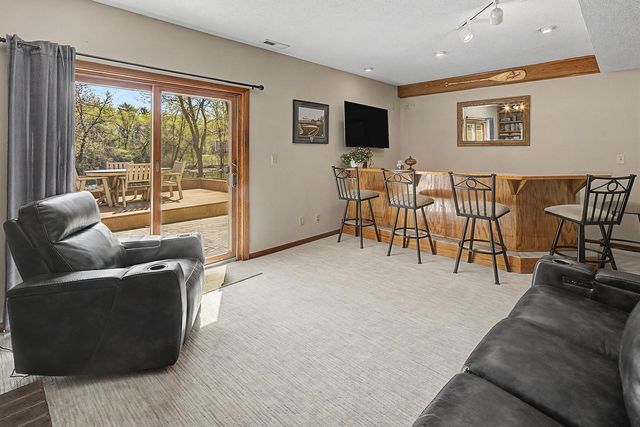 13027 Vernon Avenue, Savage, MN 55378