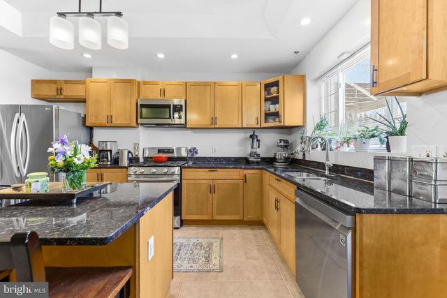 247 S EAST AVE, Baltimore, MD 21224