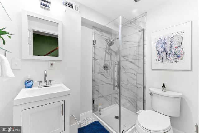 247 S EAST AVE, Baltimore, MD 21224