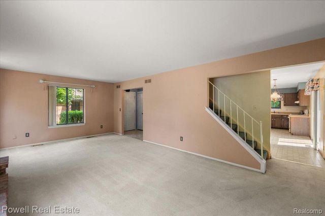 1938 Allenway Court, Rochester Hills, MI 48309