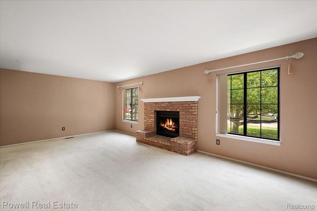 1938 Allenway Court, Rochester Hills, MI 48309