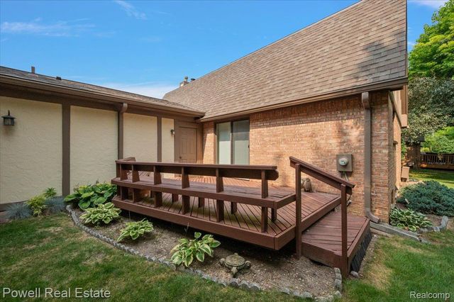 1938 Allenway Court, Rochester Hills, MI 48309